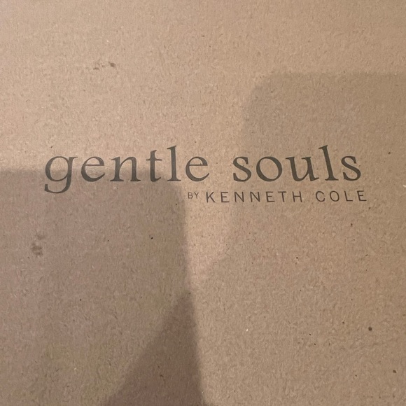 Kenneth Cole - Picture 11 of 12